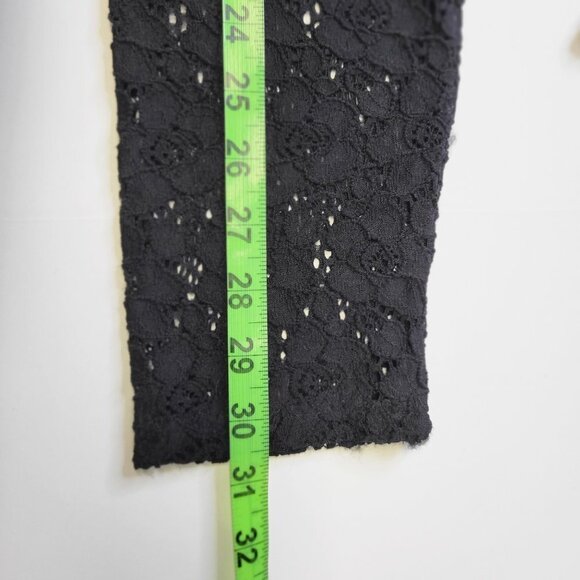 𝅺LACE Leggings or Tights - Picture 8 of 13